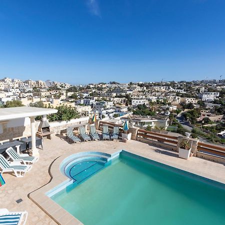 Massive Villa Pool Area With Views, Wifi With Bbq By 360 Estates Mellieħa Екстериор снимка