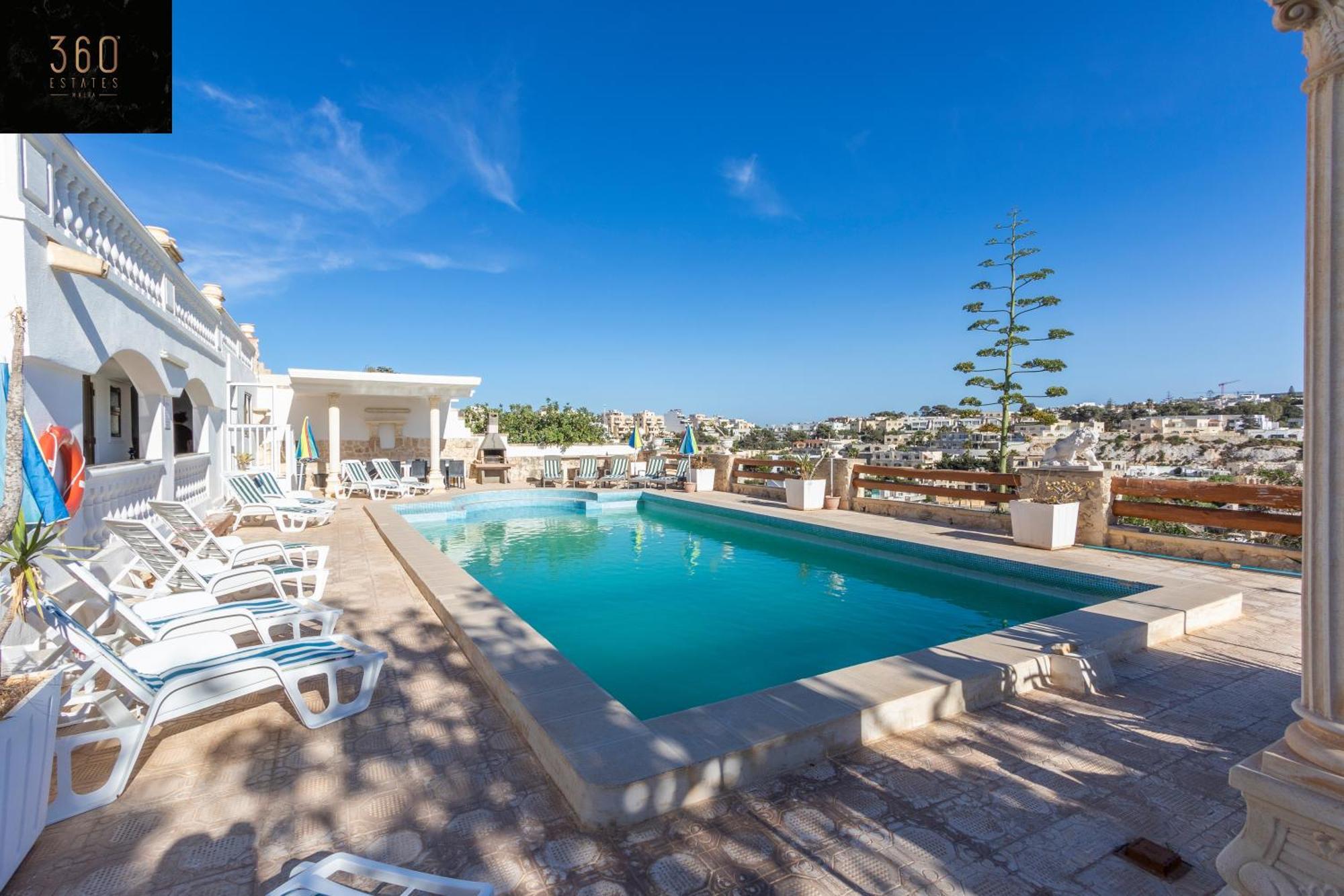 Massive Villa Pool Area With Views, Wifi With Bbq By 360 Estates Mellieħa Екстериор снимка