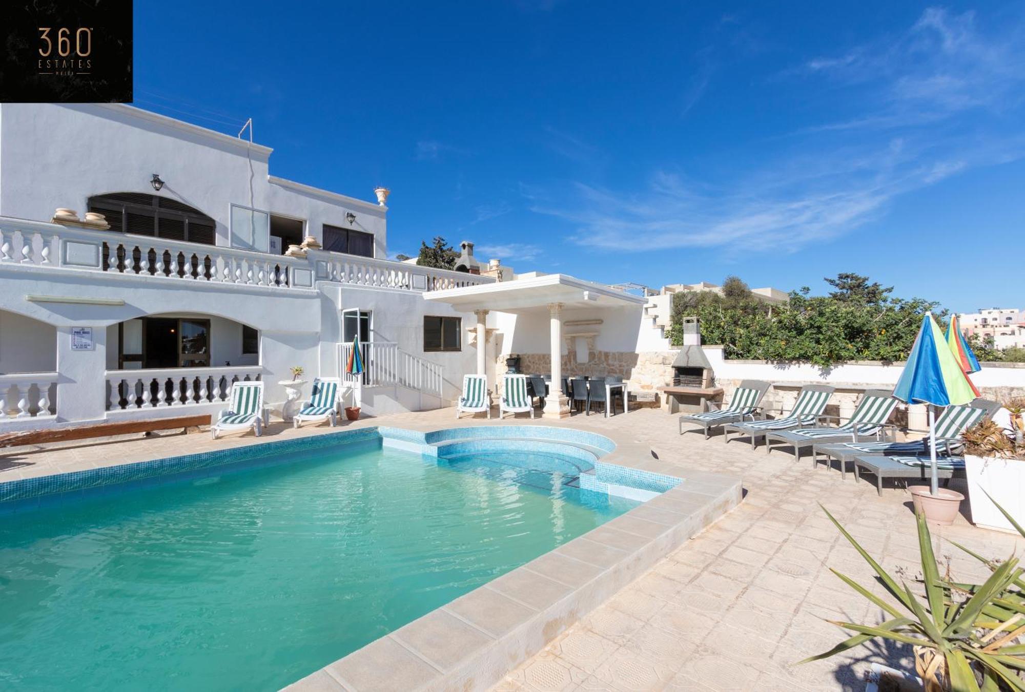 Massive Villa Pool Area With Views, Wifi With Bbq By 360 Estates Mellieħa Екстериор снимка